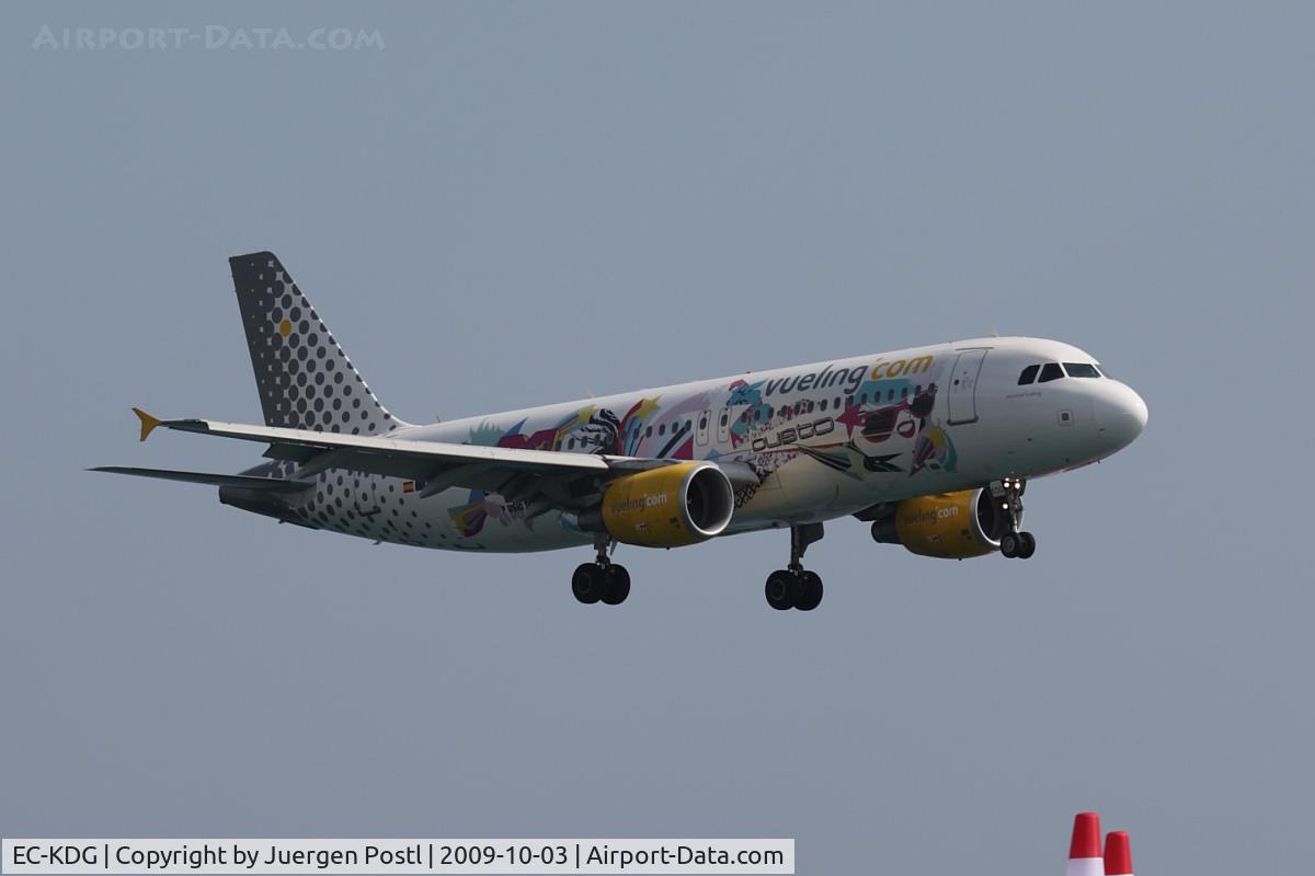 EC-KDG, 2007 Airbus A320-214 C/N 3095, Red Bull Air Race Barcelona 2009 - Vueling Airlines Airbus A320-214