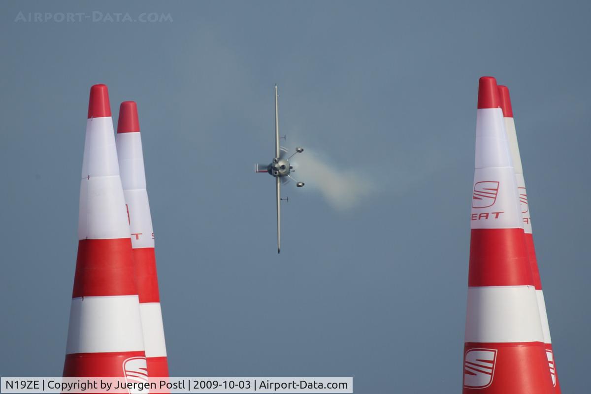 N19ZE, 2007 Zivko Edge 540 C/N 0039A, Red Bull Air Race Barcelona 2009 - Yoshihide Muroya