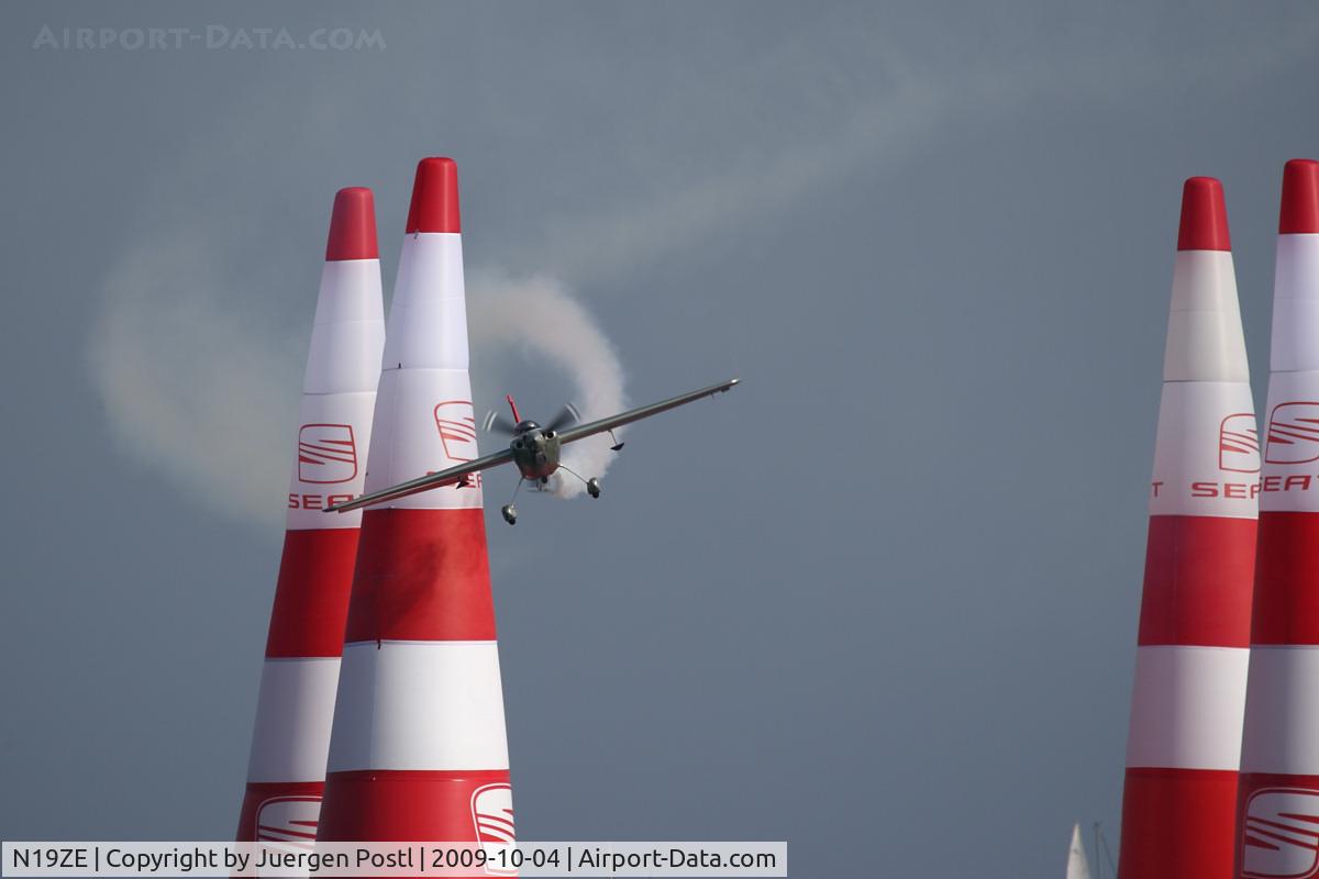 N19ZE, 2007 Zivko Edge 540 C/N 0039A, Red Bull Air Race Barcelona 2009 - Yoshihide Muroya