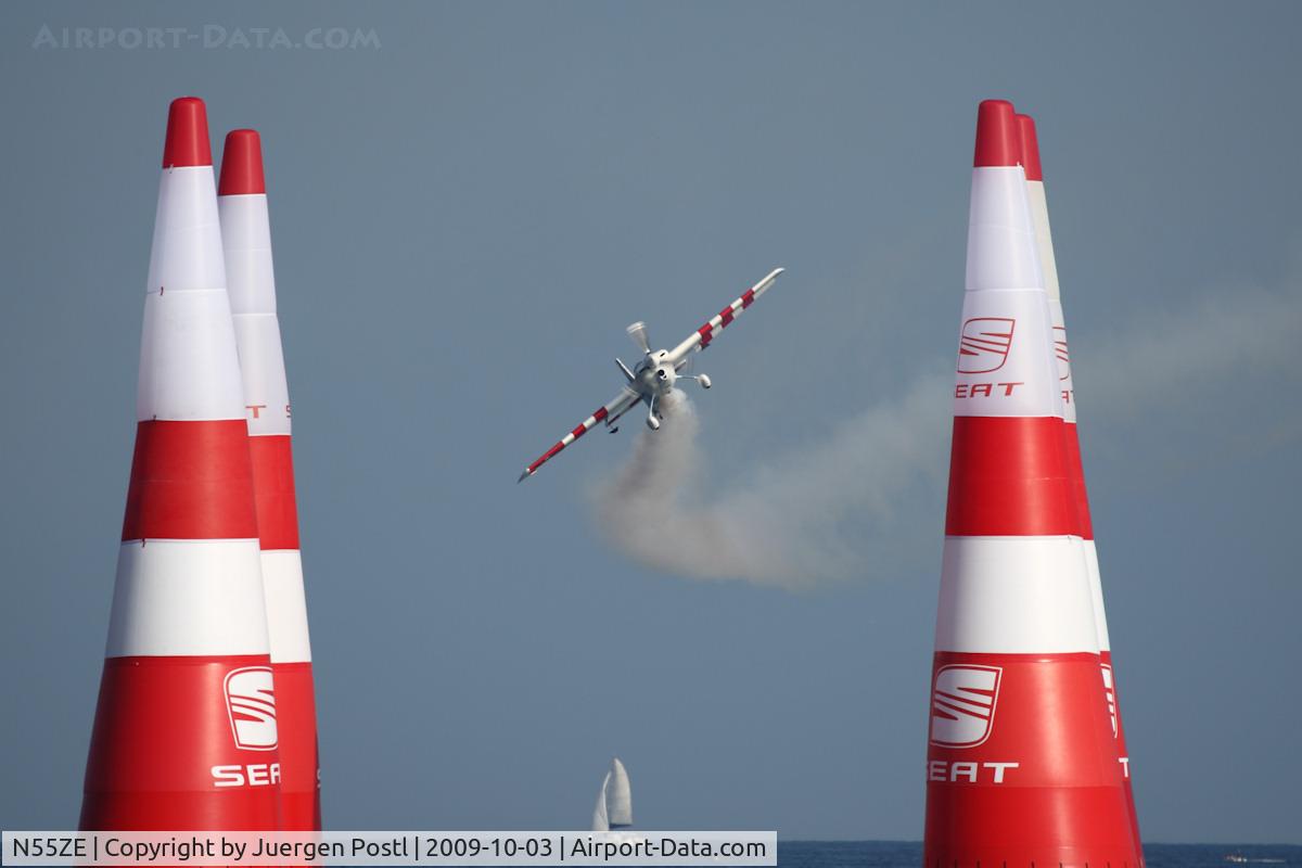 N55ZE, 2007 Zivko Edge 540 C/N 0040A, Red Bull Air Race Barcelona 2009 - Paul Bonhomme