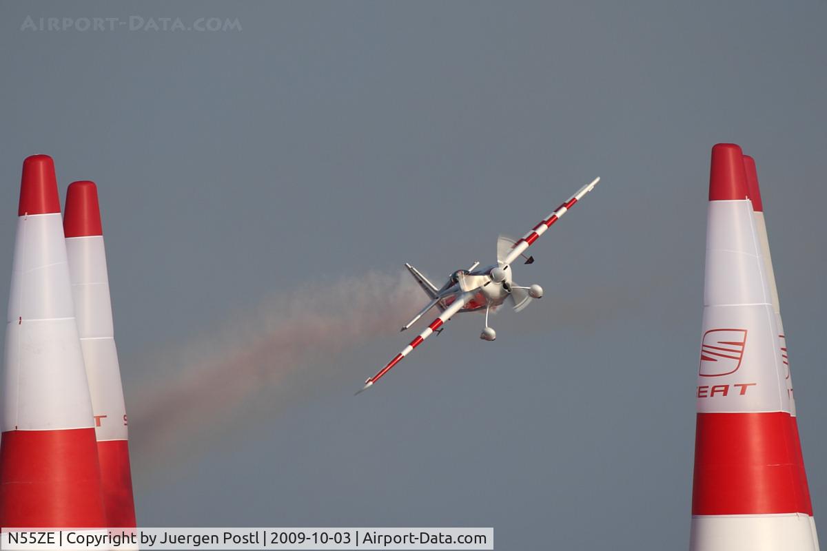 N55ZE, 2007 Zivko Edge 540 C/N 0040A, Red Bull Air Race Barcelona 2009 - Paul Bonhomme