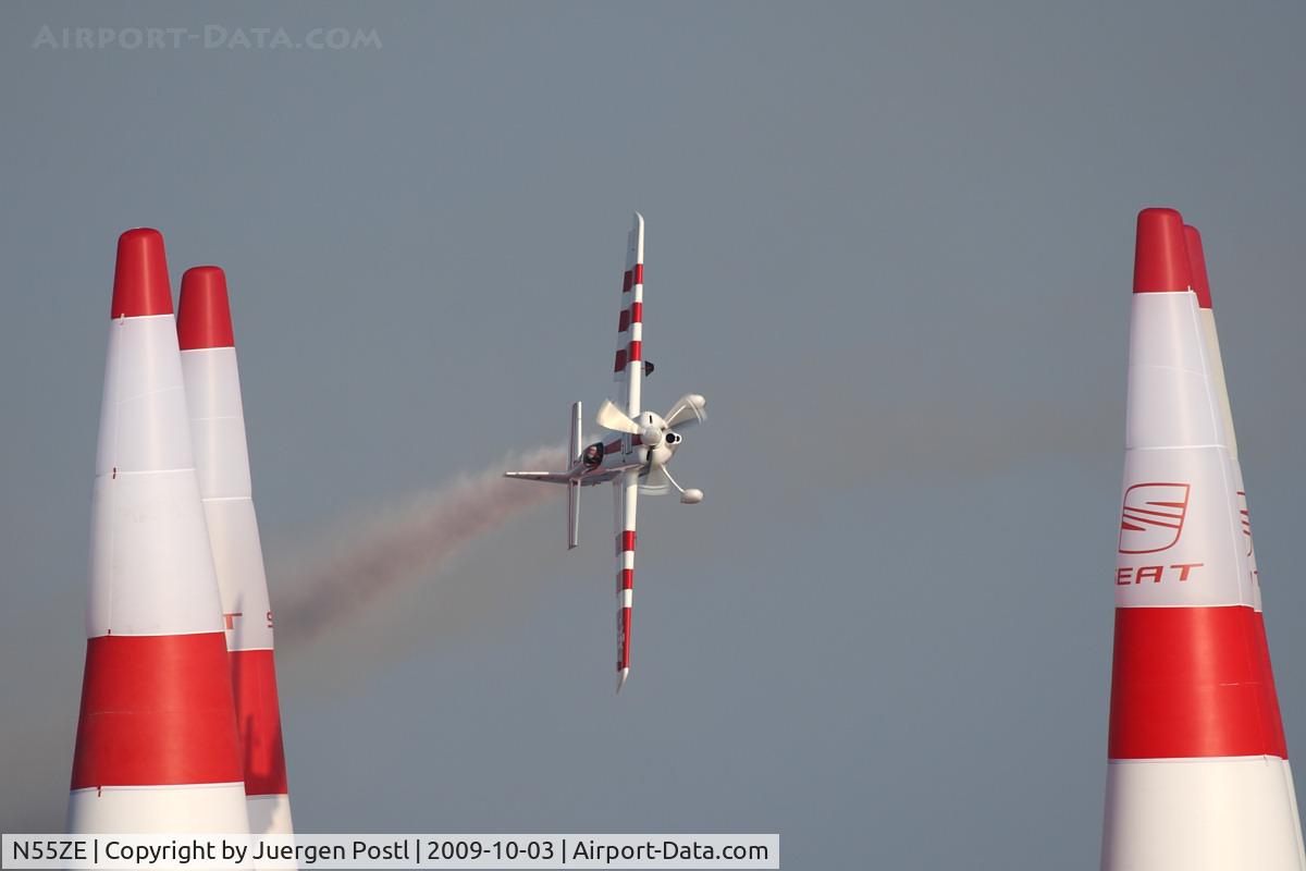 N55ZE, 2007 Zivko Edge 540 C/N 0040A, Red Bull Air Race Barcelona 2009 - Paul Bonhomme