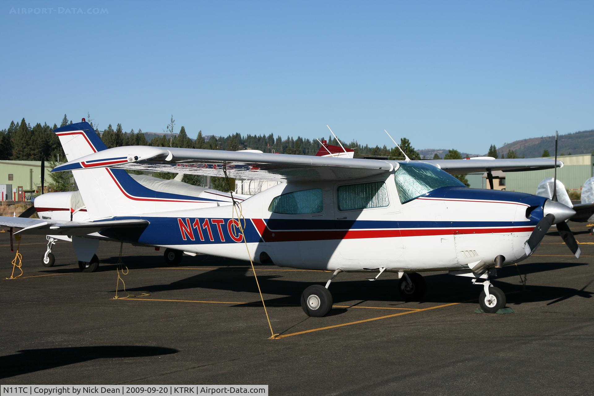 N11TC, 1977 Cessna T210M Turbo Centurion C/N 21062230, KTRK