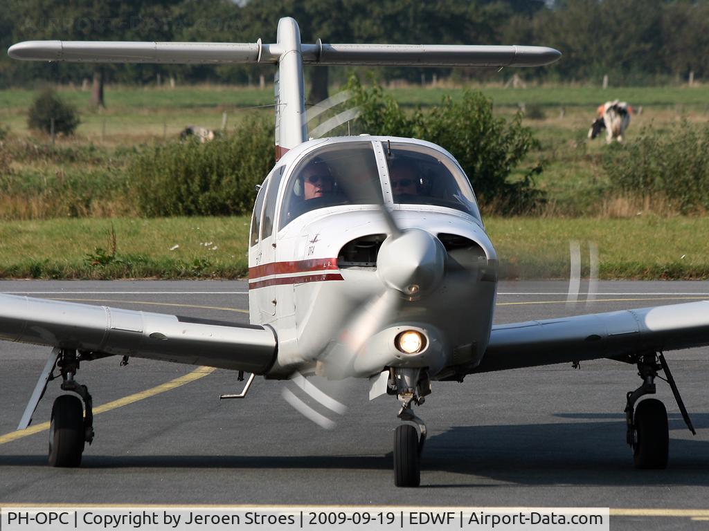 PH-OPC, Piper PA-28RT-201T Arrow IV C/N 28R8331031, Leer – Papenburg