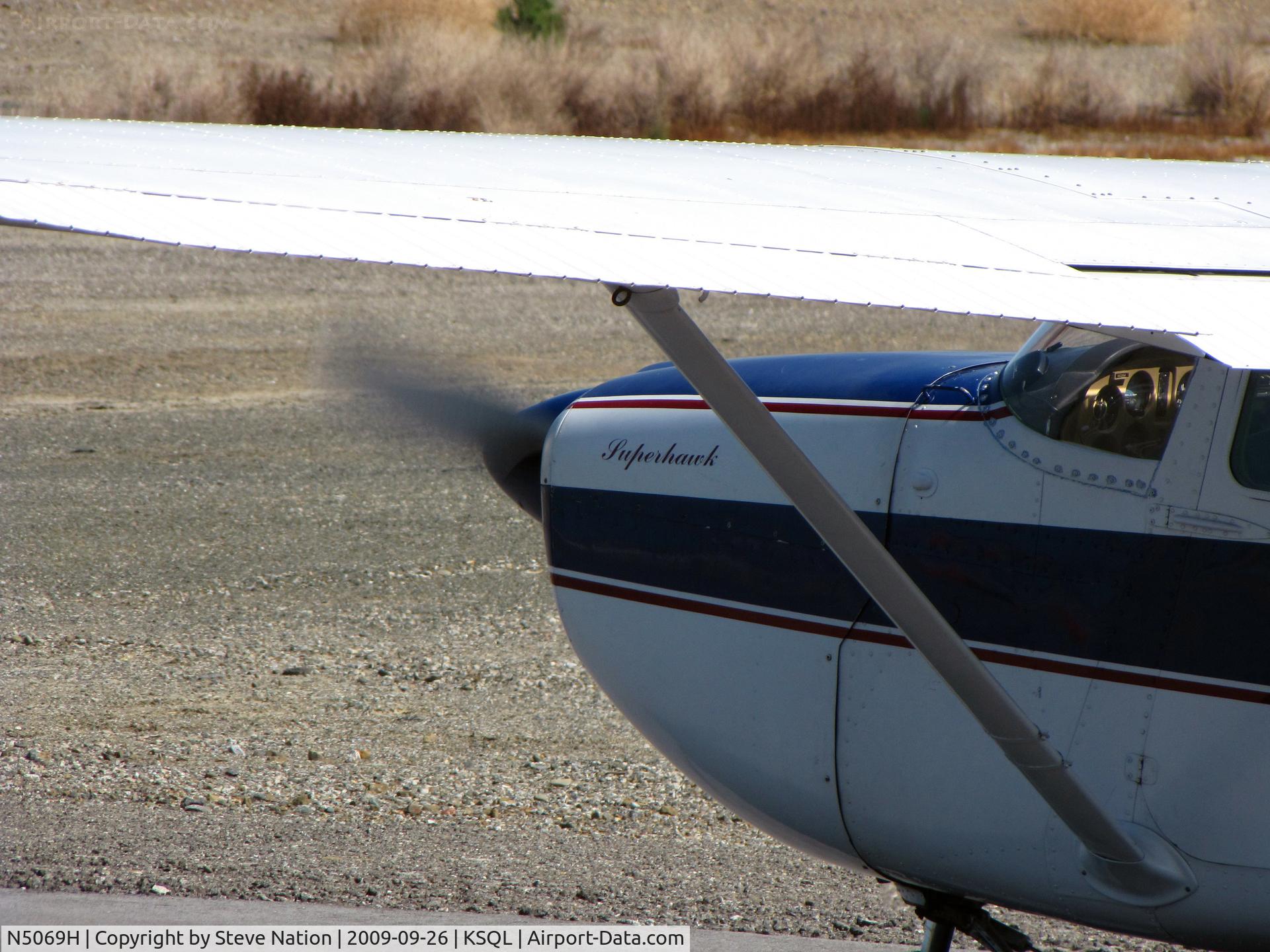 N5069H, 1975 Cessna 172M C/N 17265327, Locally-based 1975 Cesna 172M (close-up 