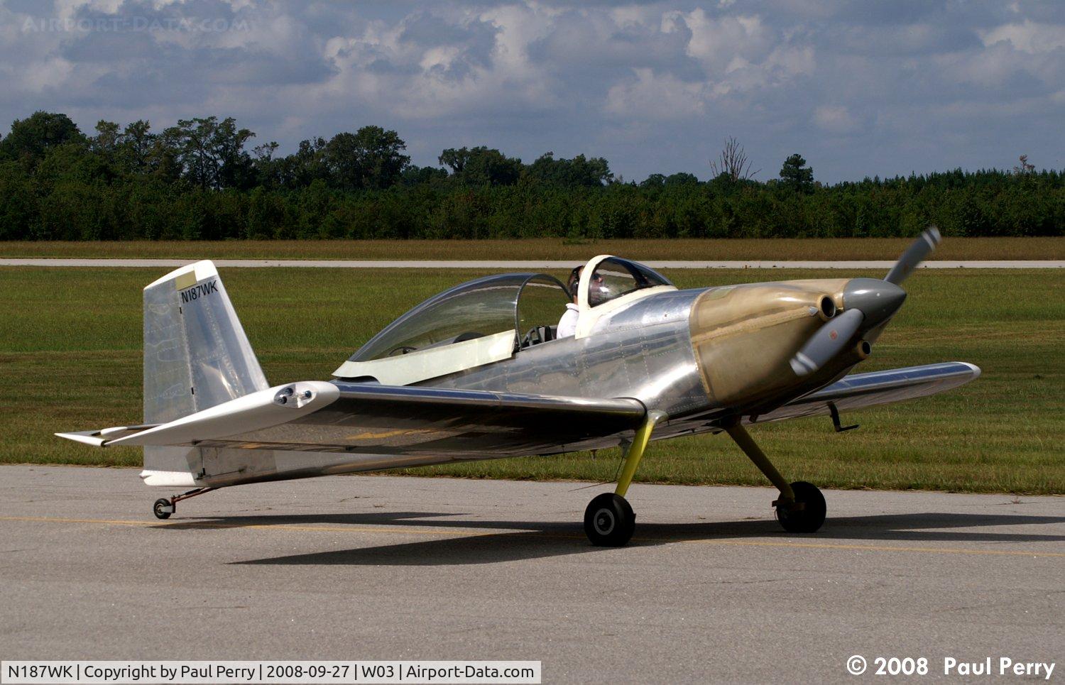 N187WK, 2008 Vans RV-8 C/N 82433, Headed for the static apron