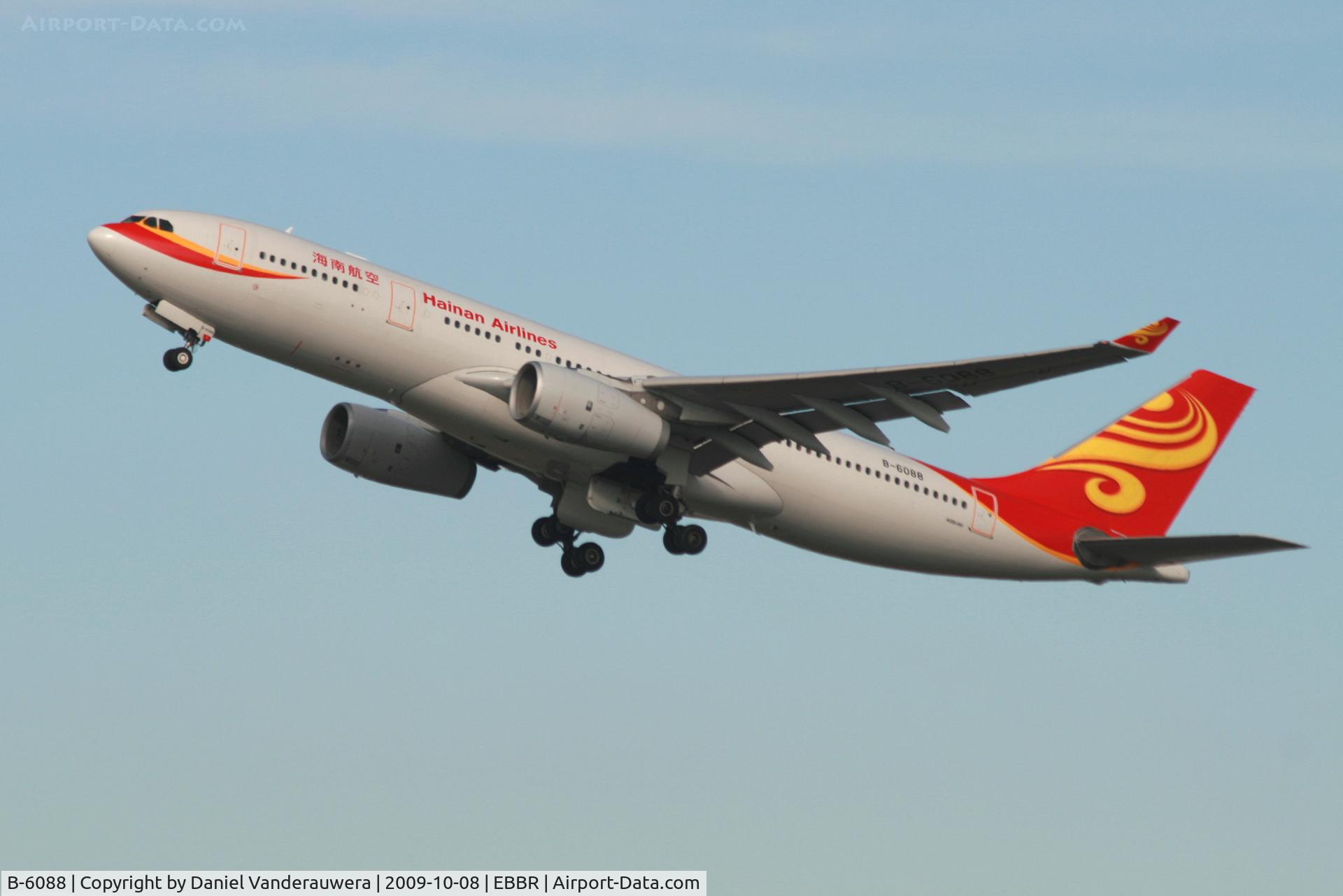 B-6088, 2008 Airbus A330-243 C/N 906, Flight HU492 is taking off from rwy 25R
