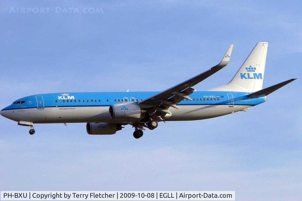 PH-BXU, 2006 Boeing 737-8BK C/N 33028, KLM B737-800 at LHR