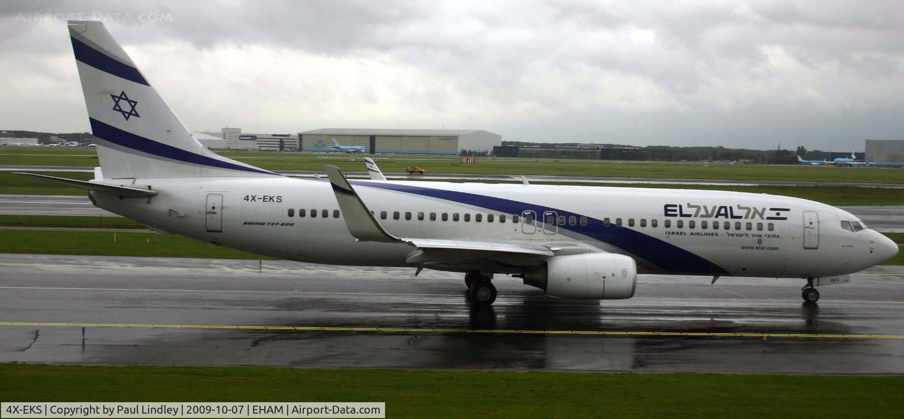 4X-EKS, 2008 Boeing 737-8HX C/N 36433, A rainy Schipol