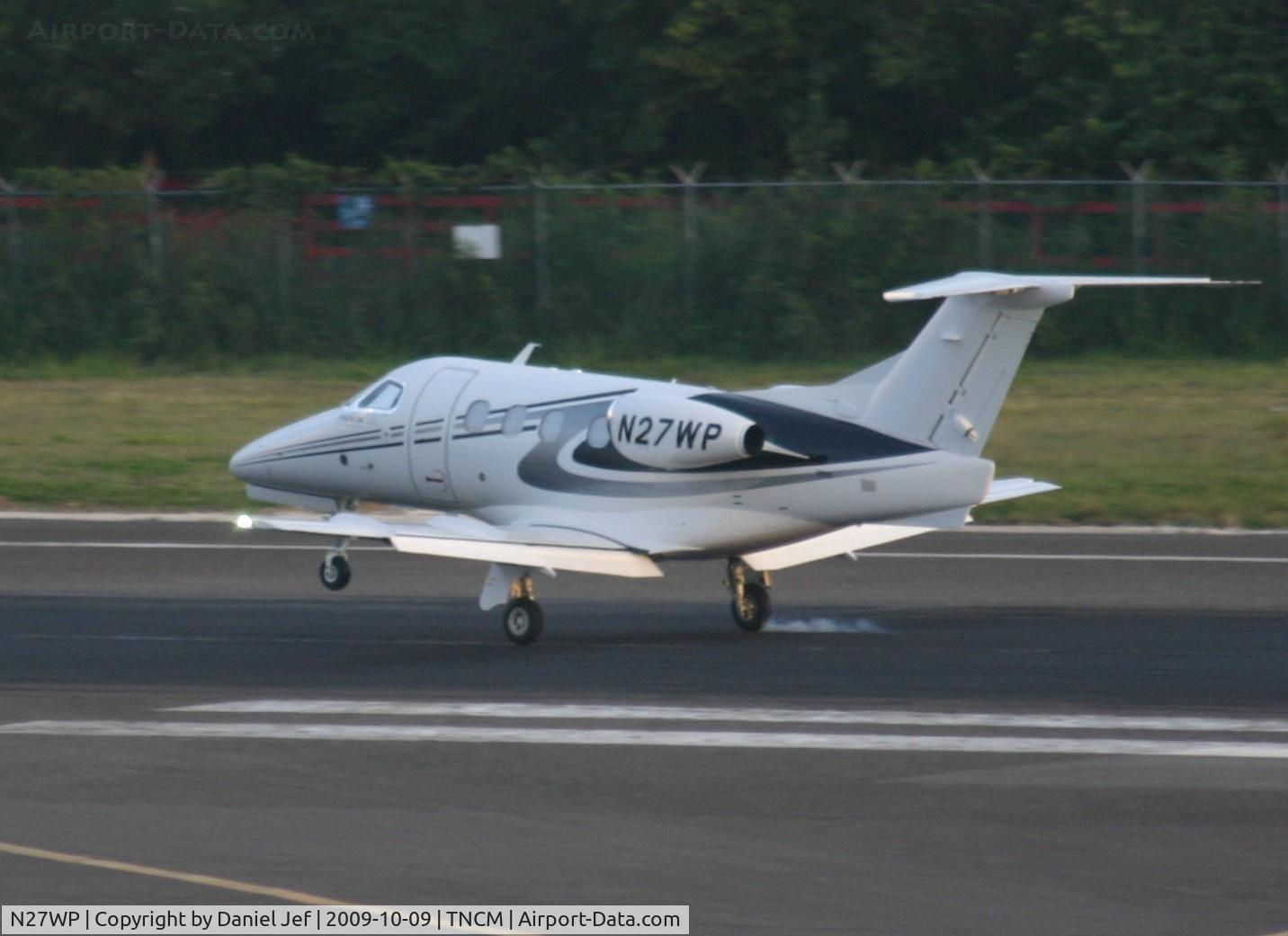 N27WP, 2009 Embraer EMB-500 Phenom 100 C/N 50000058, Landing at TNCM