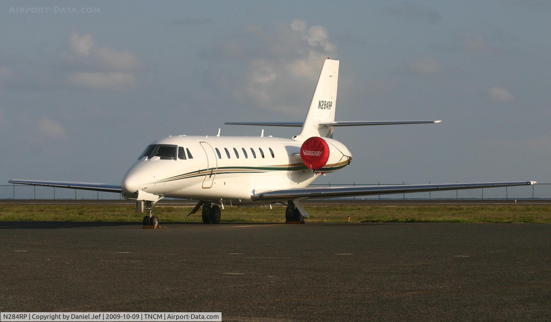 N284RP, 2009 Cessna 680 Citation Sovereign C/N 680-0284, Park at the private ramp