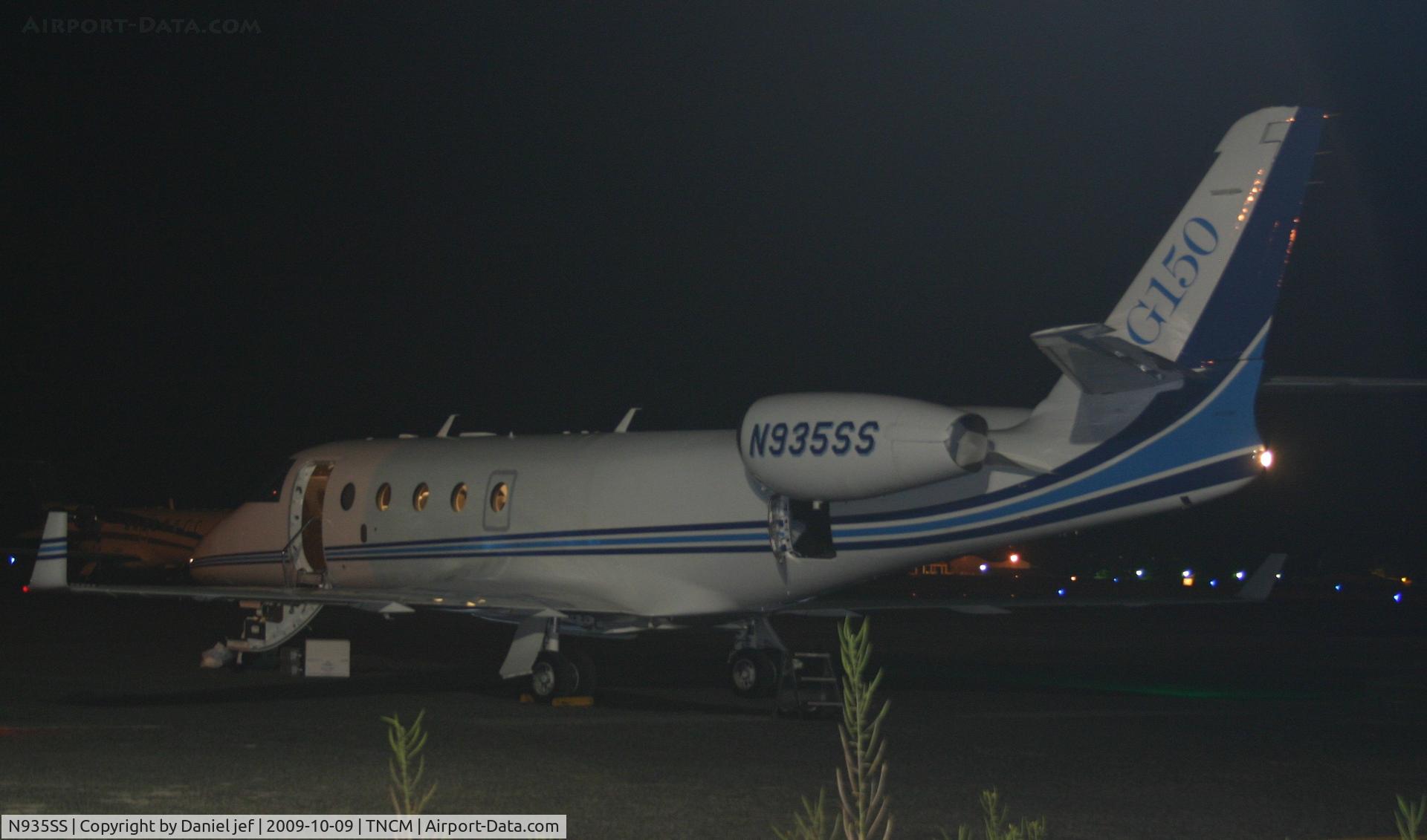 N935SS, Israel Aerospace Industries Gulfstream G150 C/N 279, Just arive at TNCM.