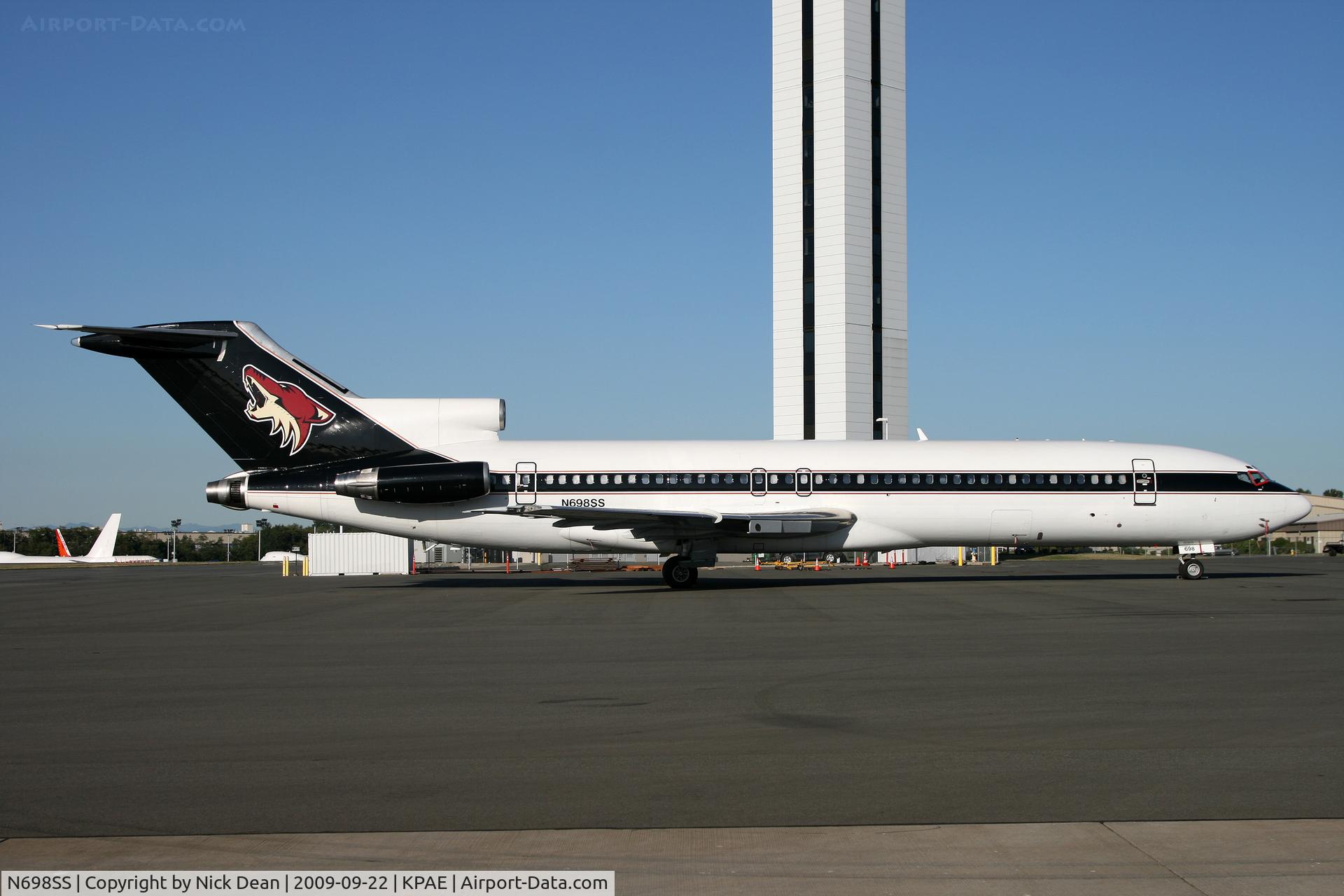 N698SS, 1977 Boeing 727-223 C/N 21369, KPAE