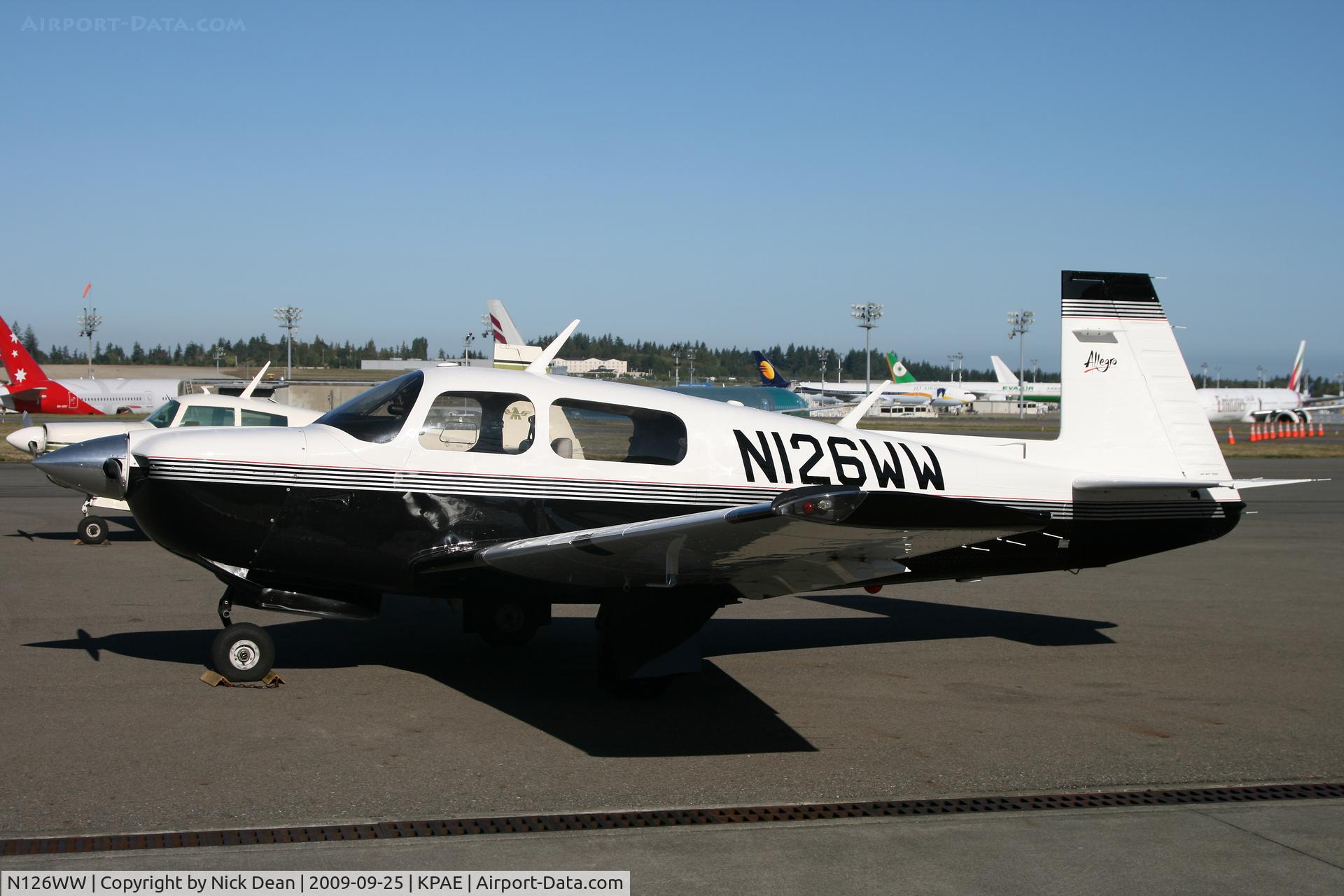 N126WW, 1998 Mooney M20J 201 C/N 24-3431, KPAE