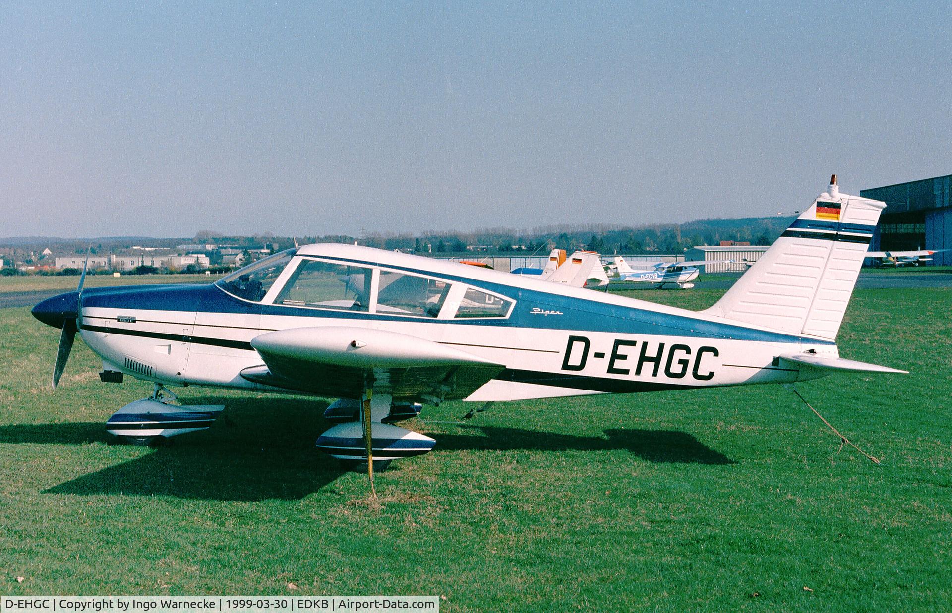 D-EHGC, 1970 Piper PA-28-180 C/N 28-5727, Piper PA-28-180 Cherokee E at Bonn-Hangelar airfield