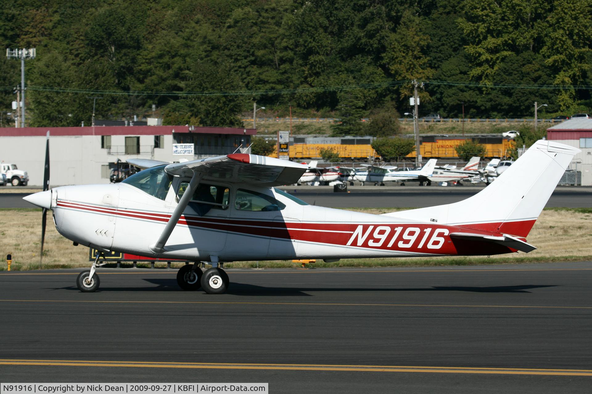 N91916, 1969 Cessna 182M Skylane C/N 18259950, KBFI
