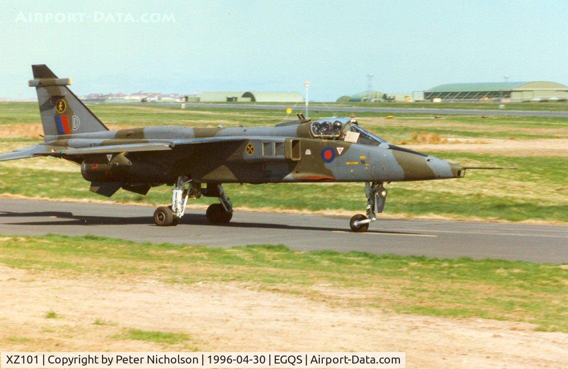 XZ101, 1976 Sepecat Jaguar GR.1A C/N S.102, Jaguar GR.1A of 16[R] Squadron at Lossiemouth in April 1996.