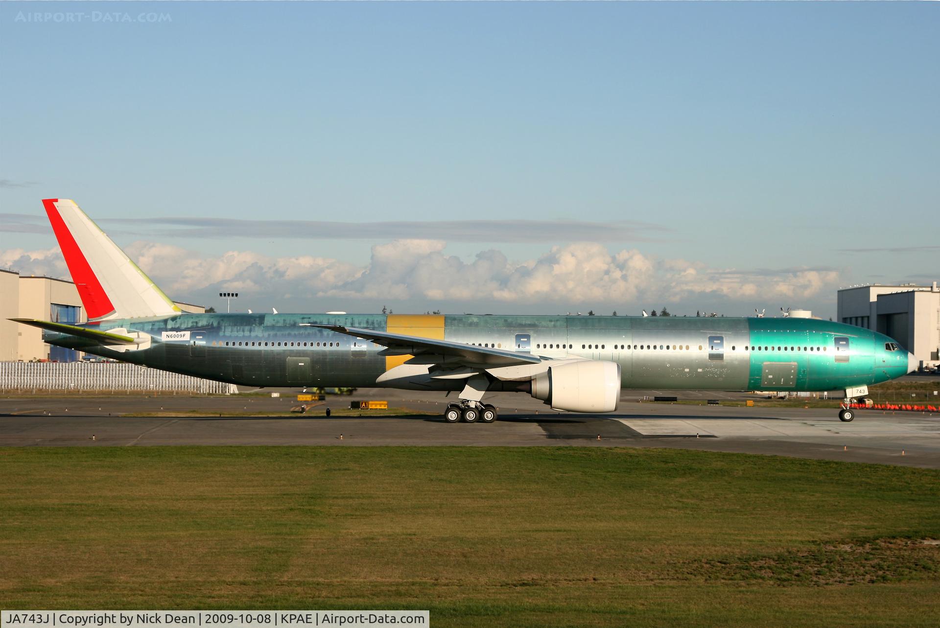 JA743J, 2009 Boeing 777-346/ER C/N 36130, KPAE