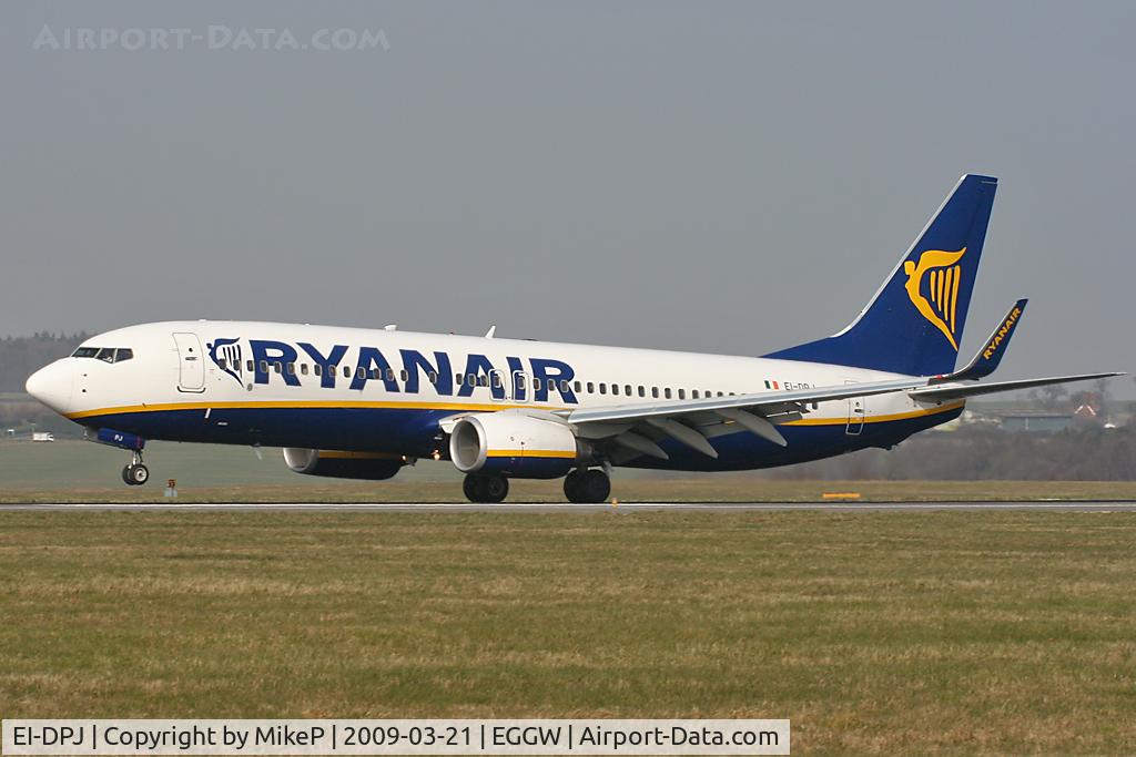 EI-DPJ, 2007 Boeing 737-8AS C/N 33609, Arrival on Runway 26.