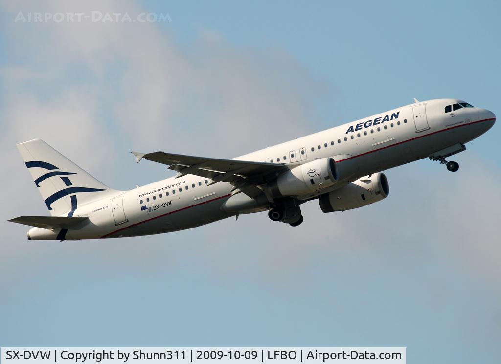 SX-DVW, 2009 Airbus A320-232 C/N 3785, Taking off rwy 32R