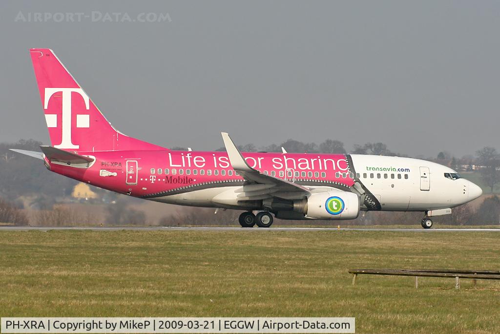PH-XRA, 2001 Boeing 737-7K2 C/N 30784, Heading for the departure runway at Luton.