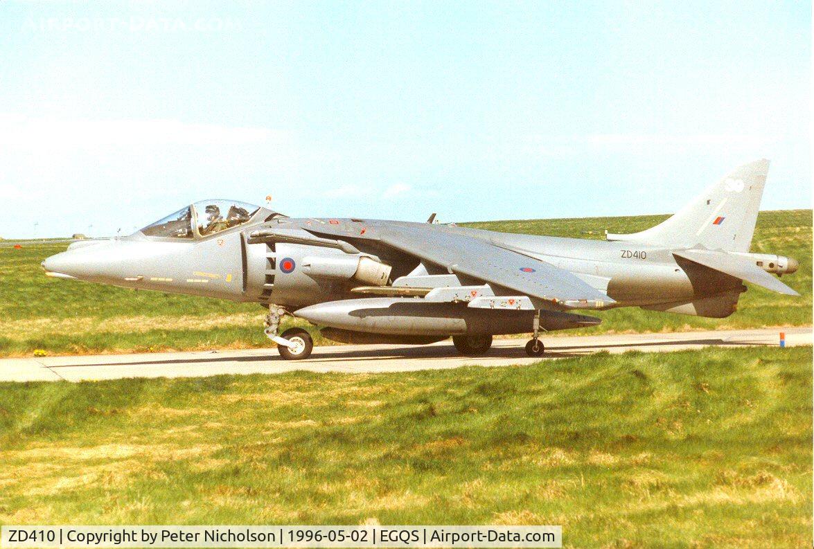 ZD410, 1989 British Aerospace Harrier GR.7 C/N P39, Harrier GR.7, callsign Rafair 601, of 4 Squadron taxying to Runway 05 at Lossiemouth in May 1996.