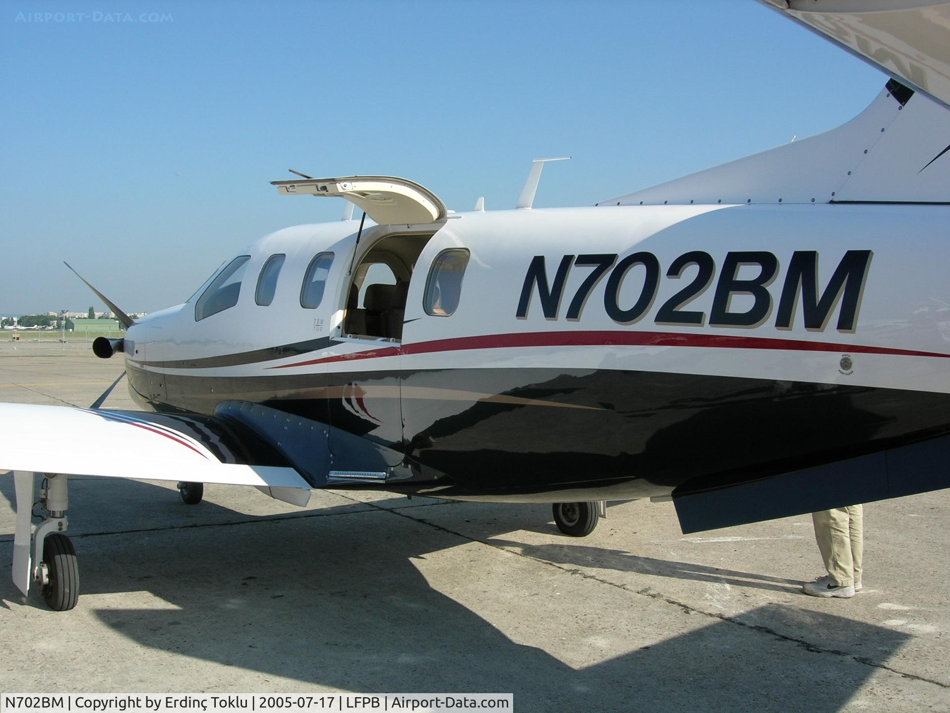 N702BM, 1991 Socata TBM-700 C/N 2, Ready for Oshkosh at le Bourget