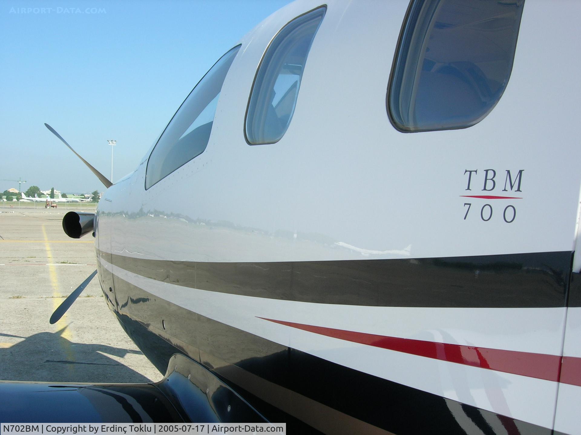 N702BM, 1991 Socata TBM-700 C/N 2, Ready for Oshkosh at le Bourget