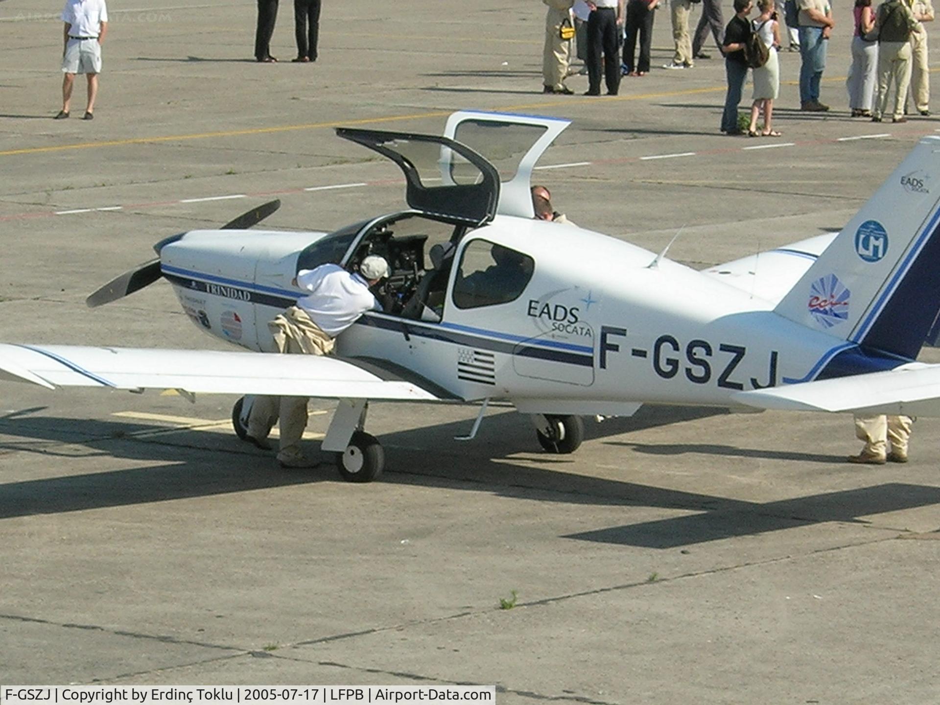 F-GSZJ, Socata TB-20 C/N 1227, Ready for Oshkosh at le Bourget