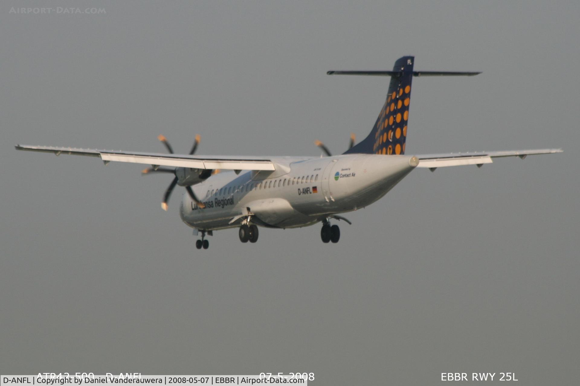 D-ANFL, 2001 ATR 72-212A C/N 668, flight LH4650 is descending to rwy 25L