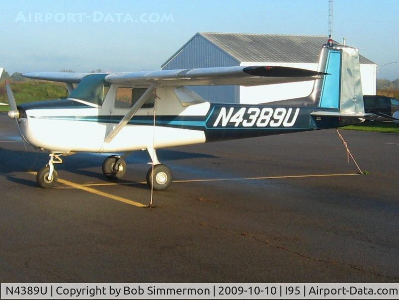 N4389U, 1964 Cessna 150D C/N 15060389, On the ramp at Kenton, Ohio