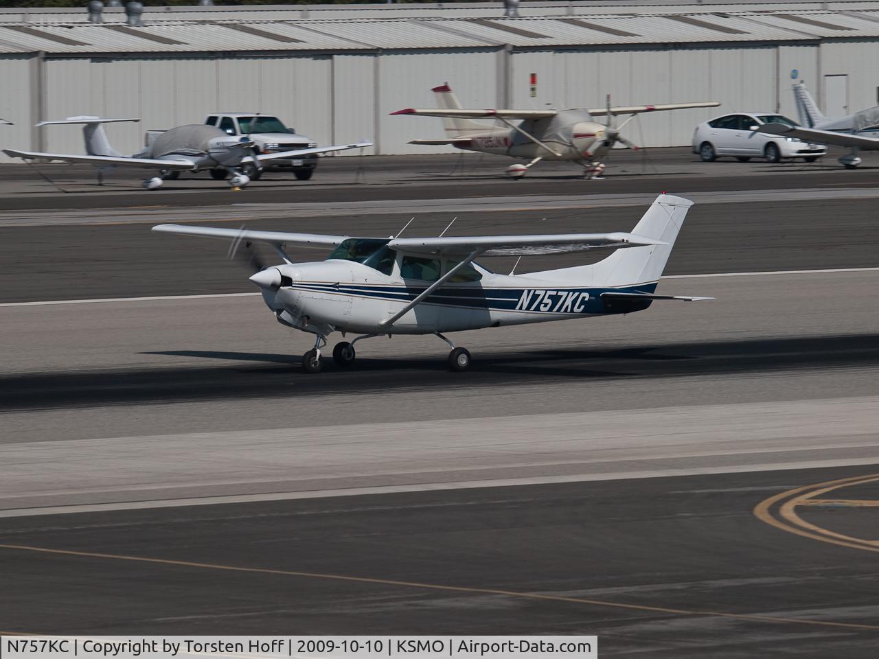 N757KC, 1979 Cessna TR182 Turbo Skylane RG C/N R18201239, N757KC departing from RWY 21