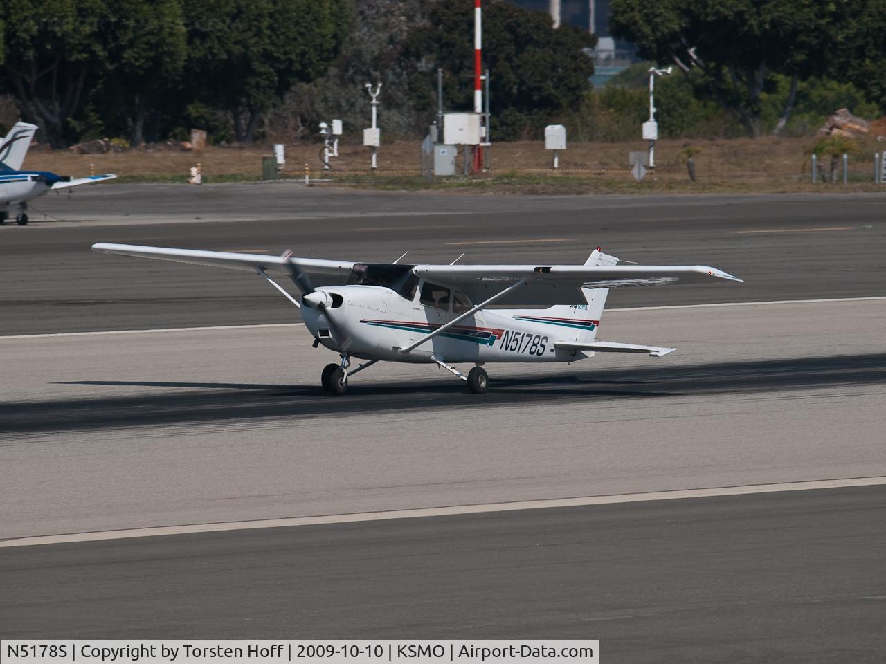 N5178S, 2002 Cessna 172R C/N 17281097, N5178S arriving on RWY 21