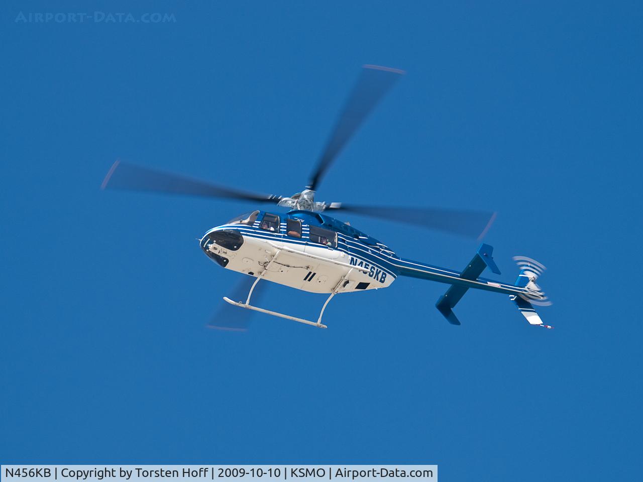 N456KB, 1997 Bell 407 C/N 53133, N456KB arriving on RWY 21