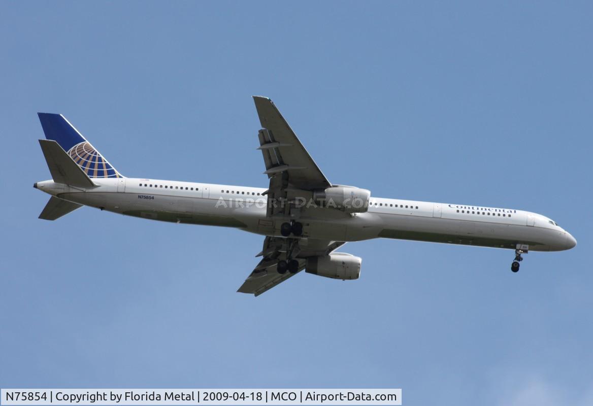 N75854, 2002 Boeing 757-324 C/N 32813, Continental 757-300