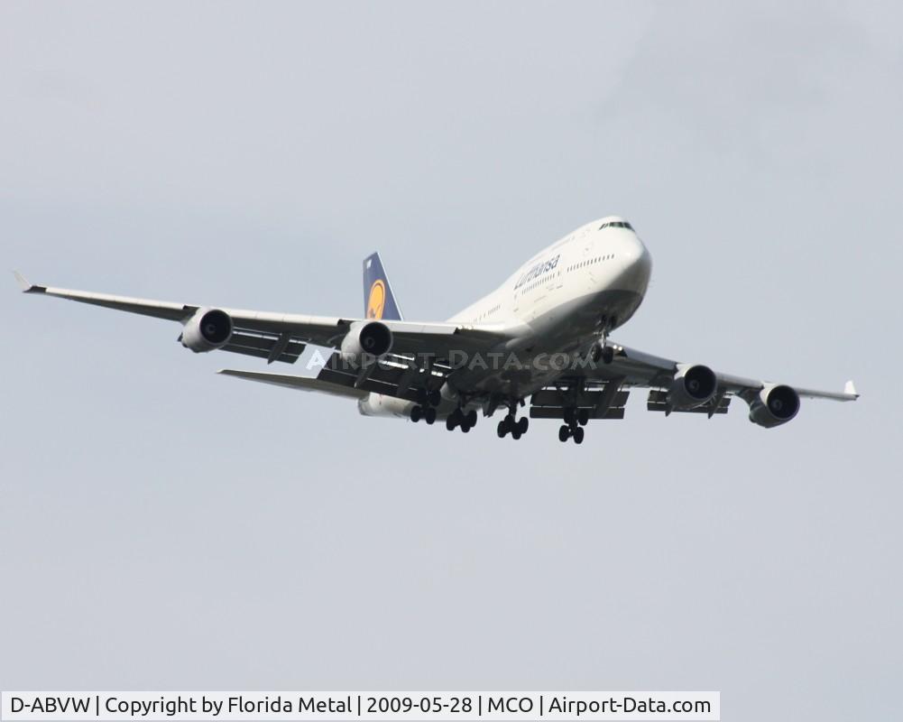 D-ABVW, 1999 Boeing 747-430 C/N 29493, Lufthansa 747-400