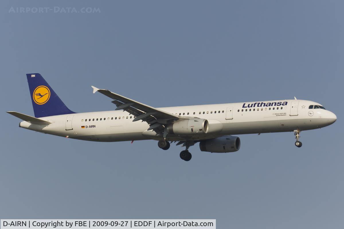 D-AIRN, 1995 Airbus A321-131 C/N 0560, short final RW25R
