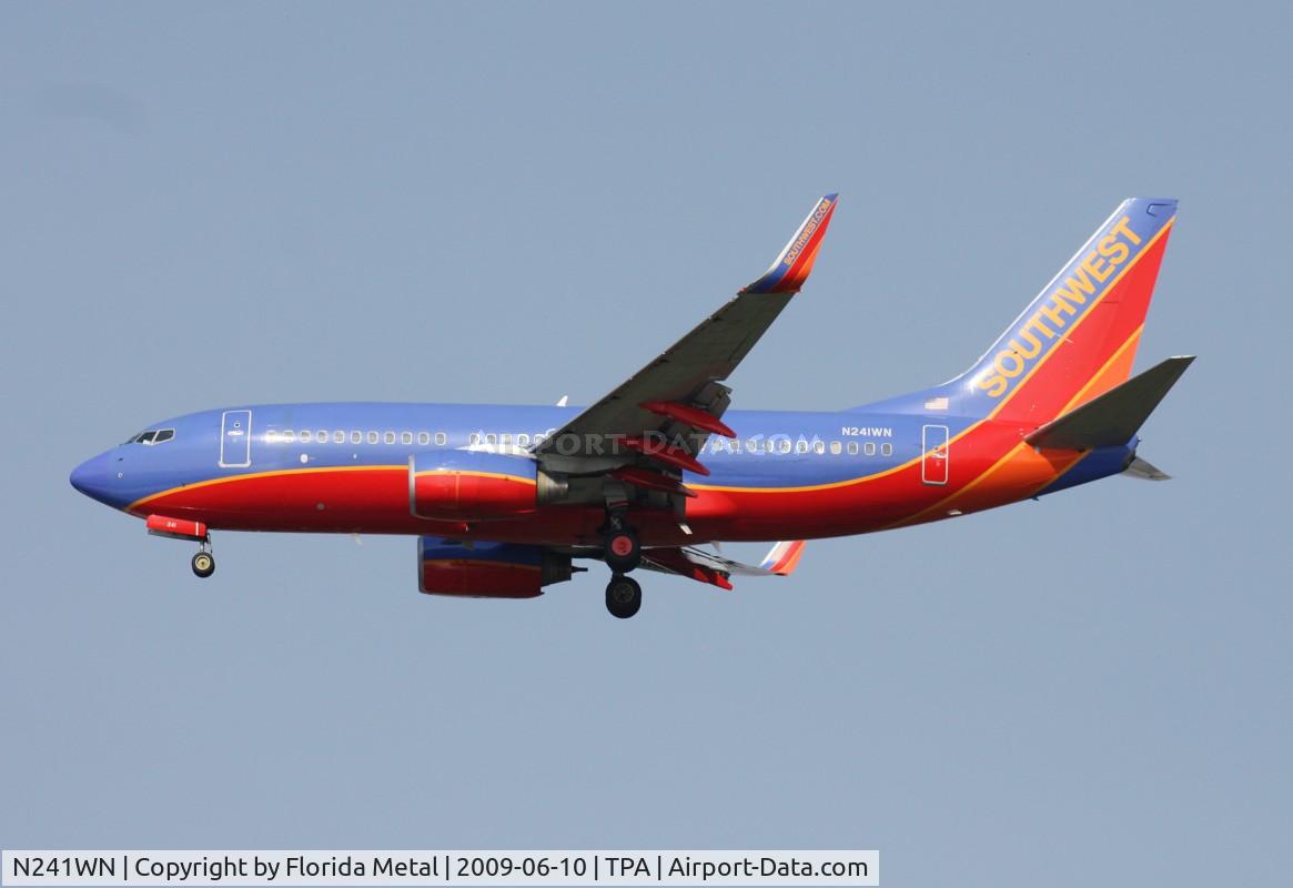 N241WN, 2006 Boeing 737-7H4 C/N 32504, Southwest 737-700