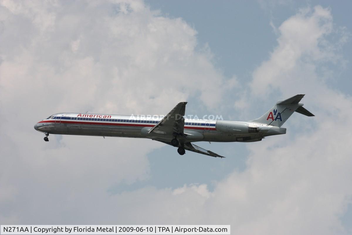 N271AA, 1985 McDonnell Douglas MD-82 (DC-9-82) C/N 49293, American MD-82