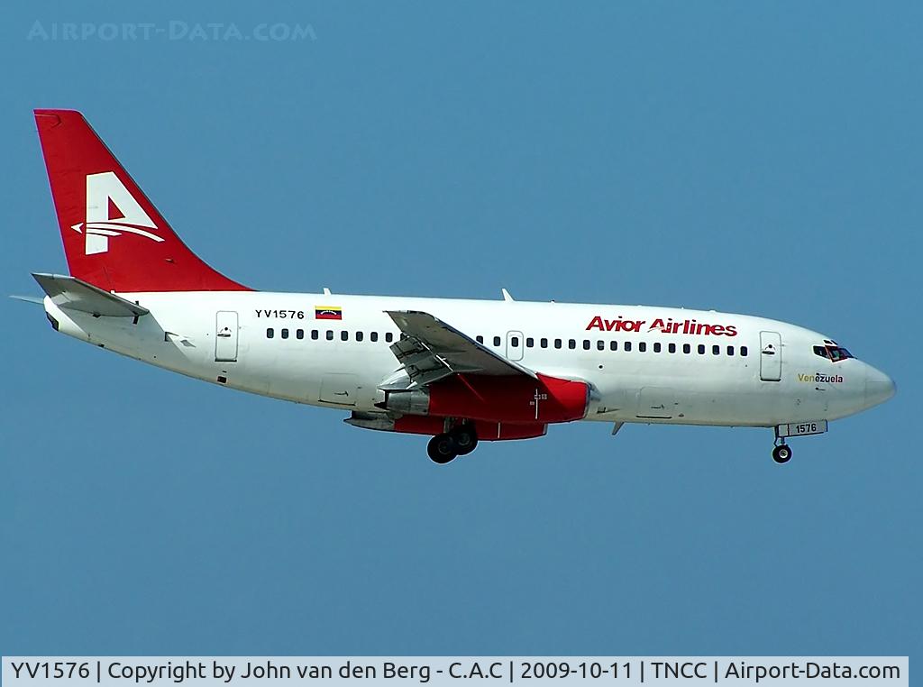 YV1576, 1982 Boeing 737-2H4 C/N 22826, Avior Airlines B 737-2H4Adv (21970/613) @ TNCC / CUR