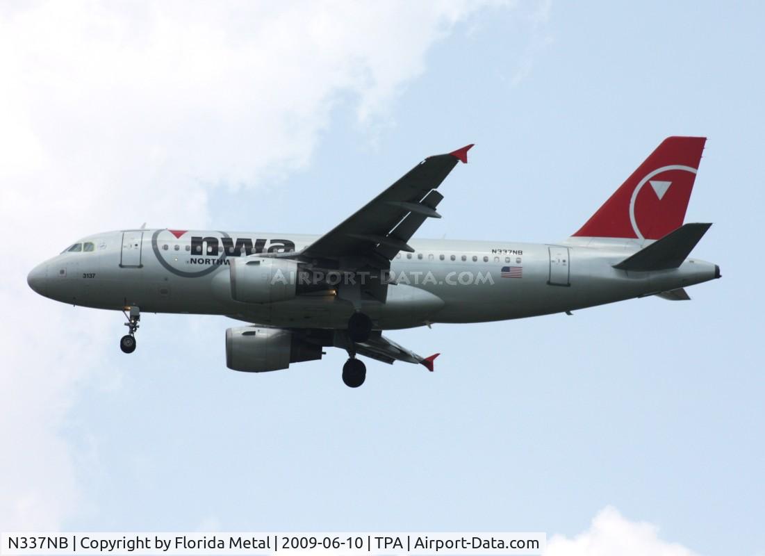N337NB, 2002 Airbus A319-114 C/N 1685, Northwest A319