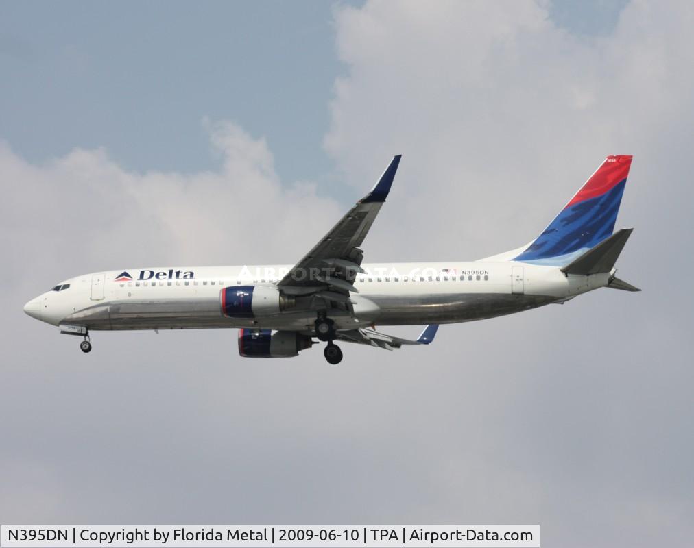 N395DN, 2000 Boeing 737-832 C/N 30773, Delta 737-800