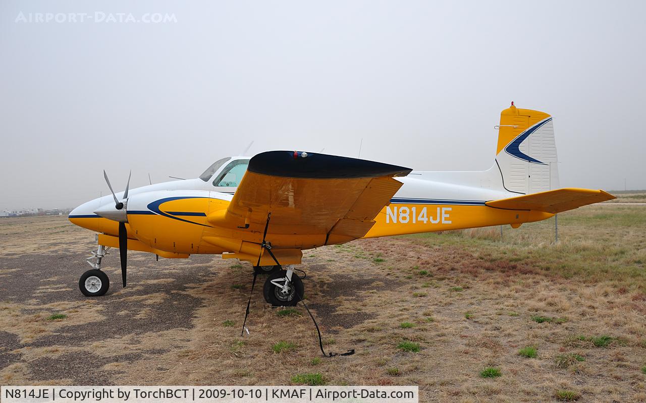 N814JE, 1956 Beech D50 Twin Bonanza C/N DH-106, Twin Bonanza at KMAF during CAF Airsho 09.