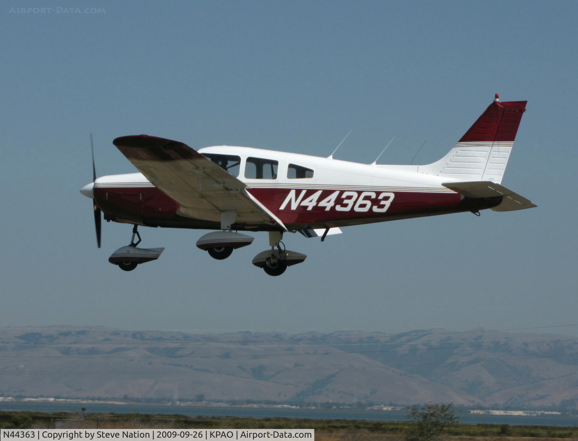 N44363, 1974 Piper PA-28-151 C/N 28-7415626, 1974 Piper PA-28-151 Cherokee on final