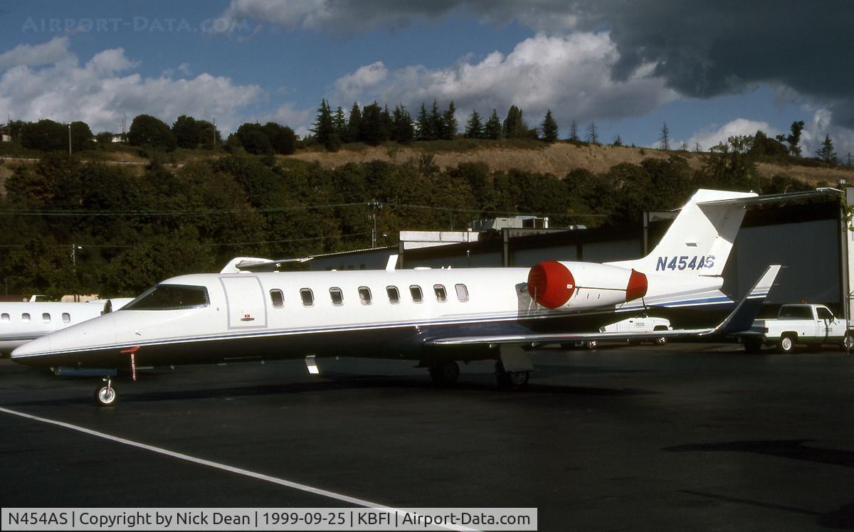 N454AS, 1999 Learjet 45 C/N 45-038, KBFI