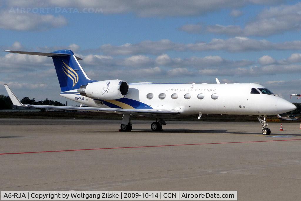 A6-RJA, 2003 Gulfstream Aerospace G-IV C/N 1503, visitor