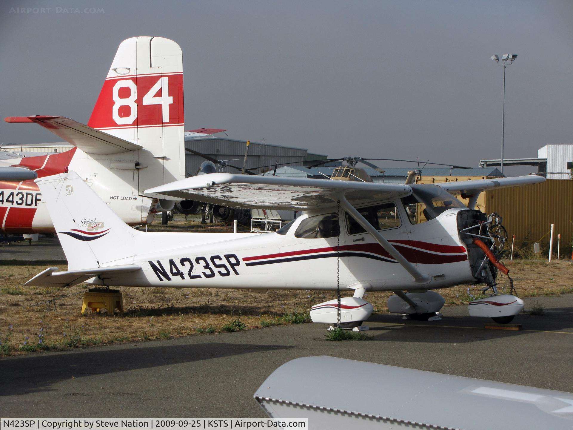 N423SP, 2000 Cessna 172S C/N 172S8352, Locally-based 2000 Cessna 172S sans engine