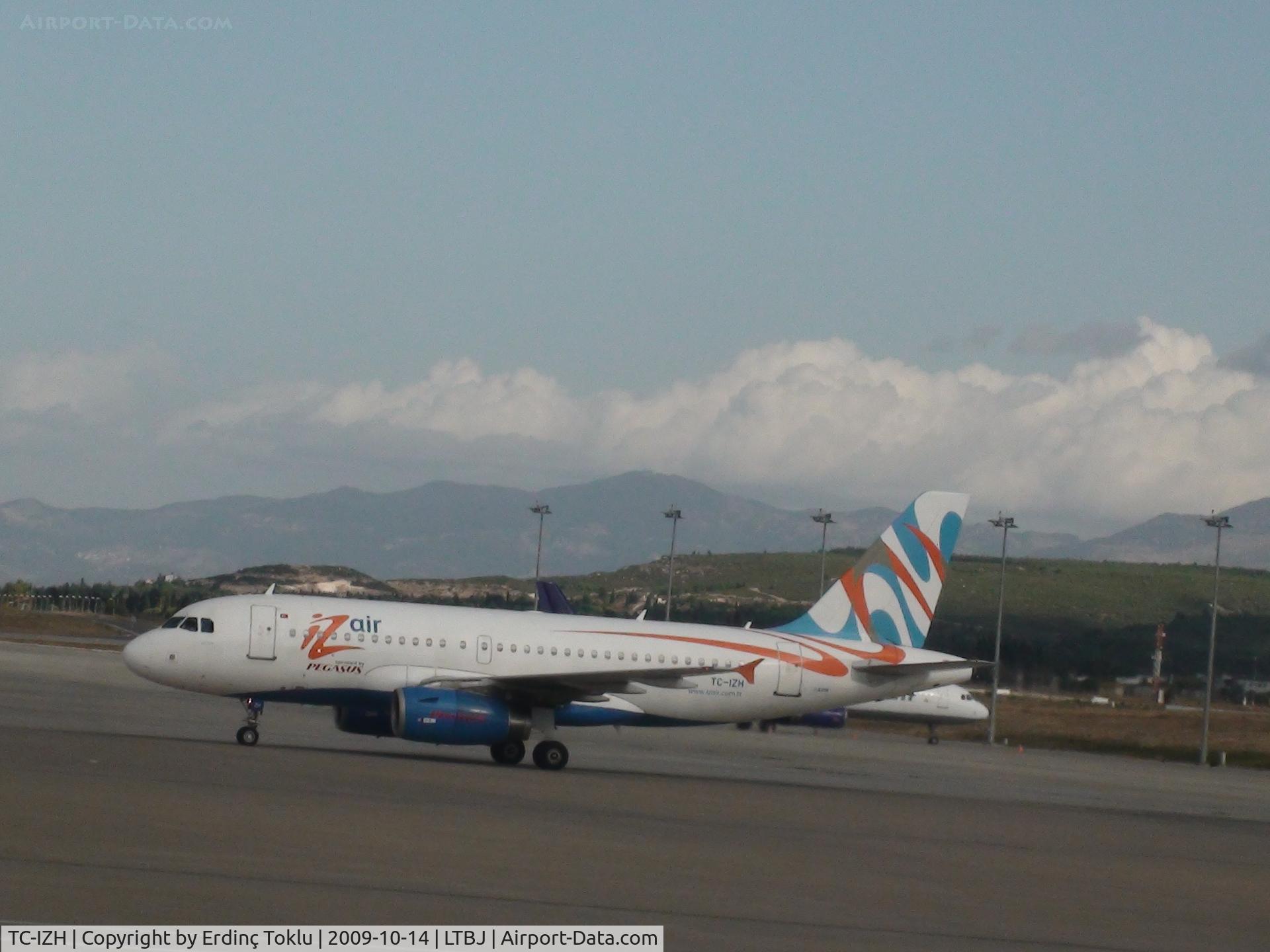 TC-IZH, 2005 Airbus A319-132 C/N 2452, Seen at Izmir Adnan Menderes