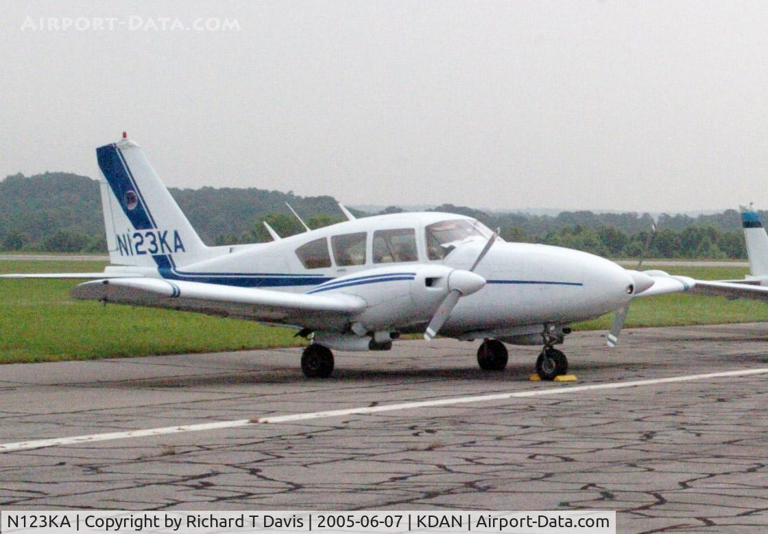 N123KA, 1966 Piper PA-23-250 C/N 27-3335, 1966 Piper PA23-250 in Danville Va.