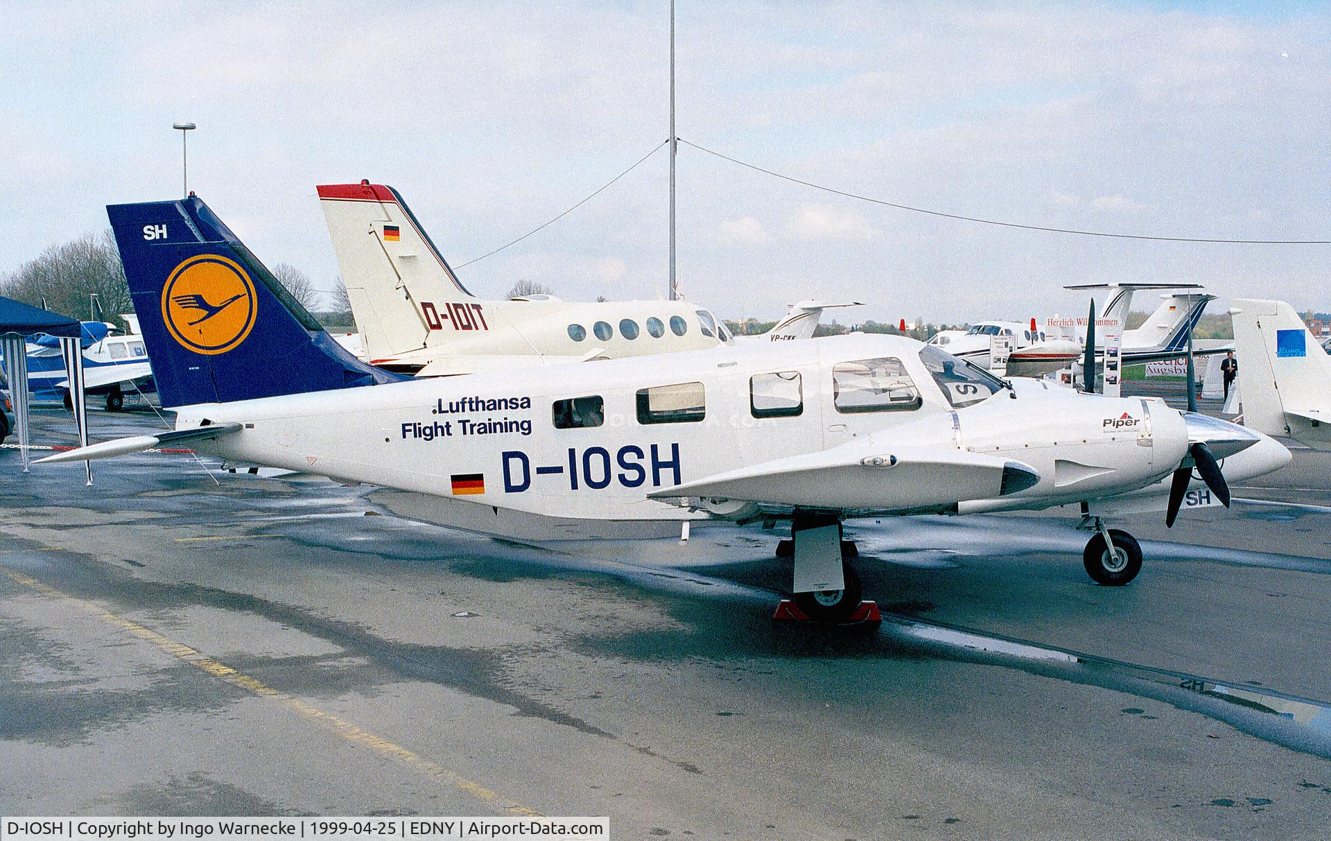 D-IOSH, 1998 Piper PA-34-220T Seneca V C/N 34-49044, Piper PA-34-220T Seneca V of Lufthansa Flight Training at the Aero 1999, Friedrichshafen